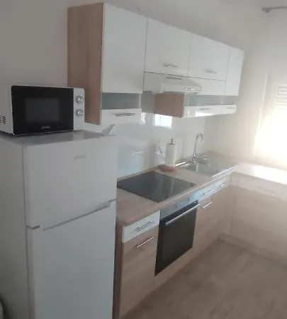 Apartment Alen Vir
