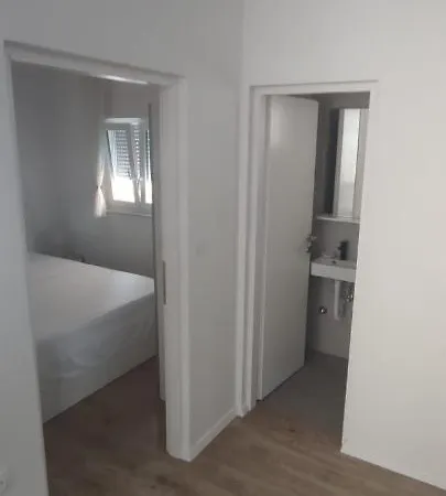 Apartment Alen Vir