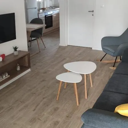 Alen Apartment *